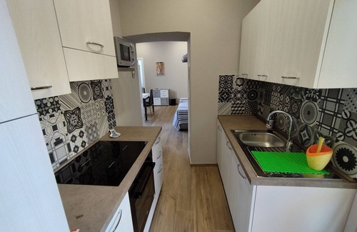 Diano Marina Apartment | Three-room renovated apartment in the heart pedestrian island 1 floor, 1minute from the beaches.