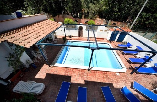 Ischia Porto Apartment | Three-roomed Residence in the center of Ischia Porto