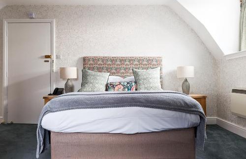 Usk Hotel | Three Salmons Hotel