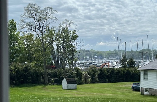 Sodus Point Condo | Three Schooners Landing - Middle Condo