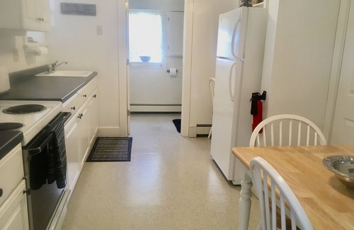 Boothbay Harbor Apartment | Three Schooners, an oasis just steps from downtown Boothbay Harbor