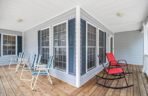Tranquil Harbour House | Three Seas