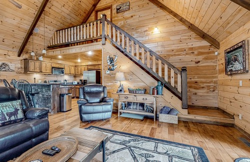 Ridges Over the Lake Cabin | Three-story dog-friendly home w/, WiFi, pool table & 3 fireplaces