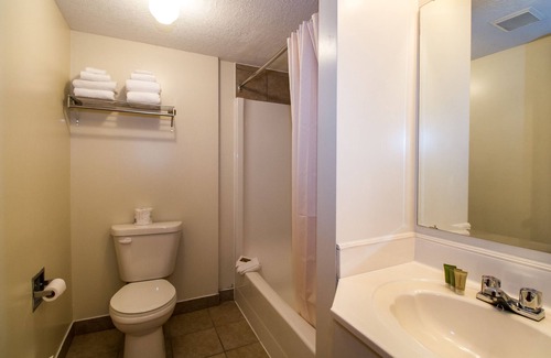 Revelstoke Hotel | Three Valley Lake Chateau