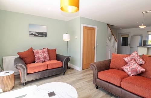 Newton by the Sea Cottage | THRIFT LODGE, pet friendly, character holiday cottage in Embleton