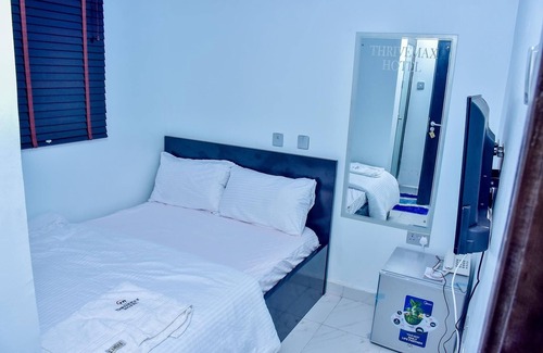 Lagos Hotel | Thrivemax Hotel and Suites