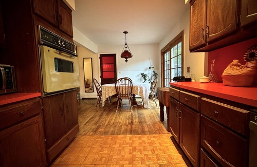 Amagansett Lanes House | Throwback Amagansett cottage five minutes from beach. Kid and pet-friendly!