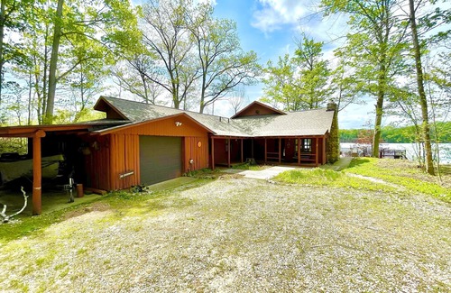 Boyne Falls Cabin | Thumb Lake Family Cabin - perfect getaway on the water!