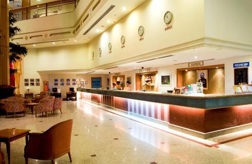 Trang Hotel | Thumrin Thana Hotel