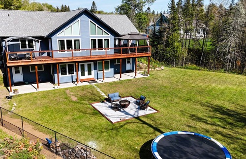 Thunder Bay Apartment | Thunder Bay Retreat, beautiful property with trails. Close to all anemnities.