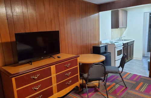 Mountain Home Hotel | Thunder Bird Motel