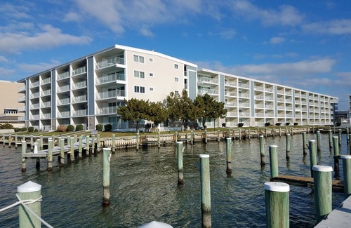 Midtown Ocean City Condo | Thunder Island 128C-Baywater 39th St, Free WiFi, Pool, Elev, W/D, AC