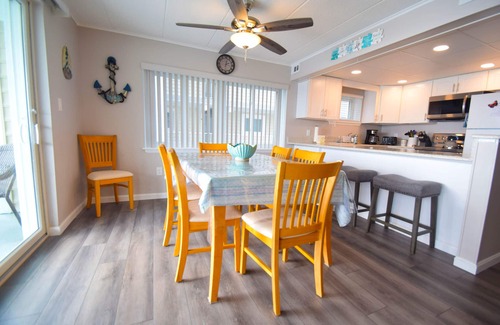 Midtown Ocean City Condo | Thunder Island 61B-Baywater 39th St, Free WiFi, Pool, Elev, W/D, AC