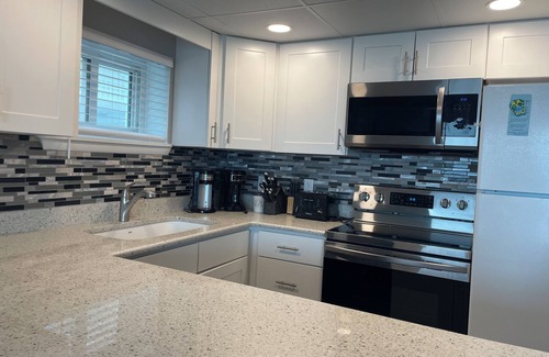 Midtown Ocean City Condo | Thunder Island 61B-Baywater 39th St, Free WiFi, Pool, Elev, W/D, AC