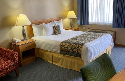 Norman Hotel | Thunderbird Lodge, Norman, OK