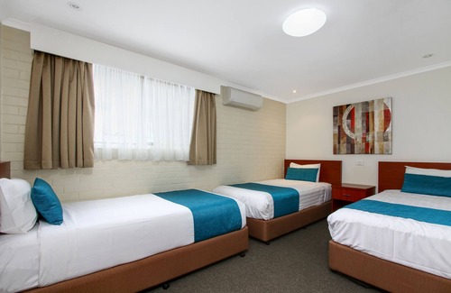 Yass Hotel | Thunderbird Motel