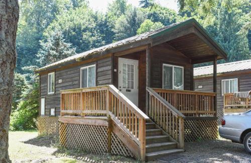 Monroe House | Thunderbird Studio Cabin 3
