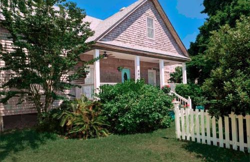 Ocracoke Hotel | Thurston House Inn