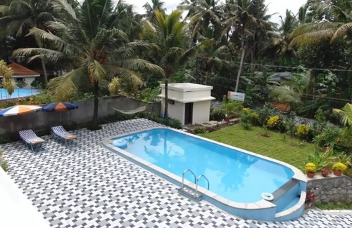 Venganoor Villa | Thushara Swimming Pool Villann