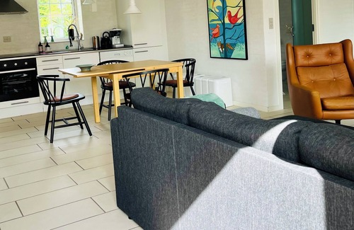 Bedsted Apartment | Thy. Holiday apartment directly by the fjord. Price incl heating, electricity, linen towels