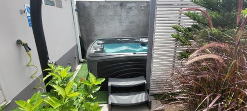 Sainte-Luce House | TI GARDEN et son jacuzzi privé à Ste Luce