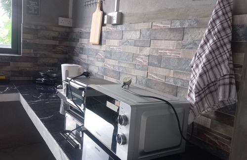 Mahebourg House | Ti'kaz Convenience Meets Comfort–Near Airport, Mall & Public Beach. Pet Friendly