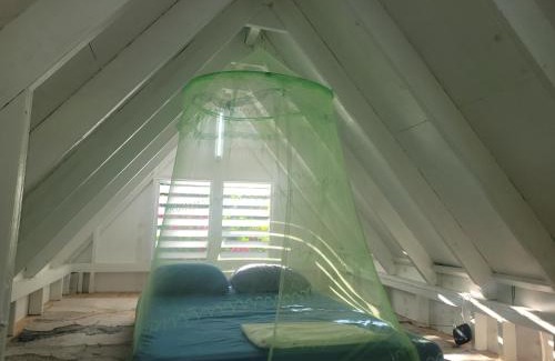 Wotten Waven House | Ti Kwen Glo Cho