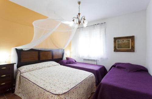 Nava de la Asuncion House | Tiara Vacaciones