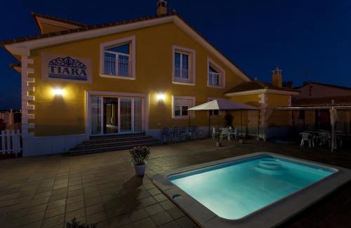 Nava de la Asuncion House | Tiara Vacaciones
