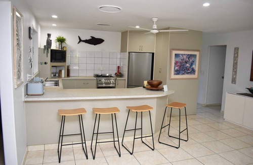 Rarotonga House | Tiare Taporo