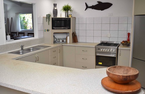 Rarotonga House | Tiare Taporo