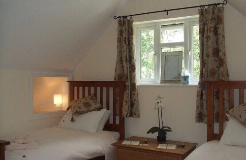 Painswick Bed & Breakfast | Tibbiwell Lodge - B&B