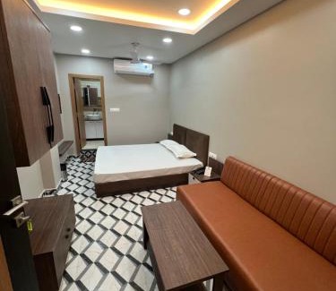 Jalpaiguri Hotel | TIC ROOMS