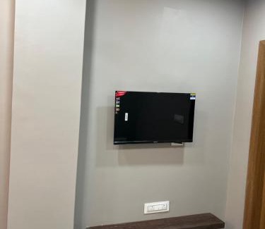 Jalpaiguri Hotel | TIC ROOMS