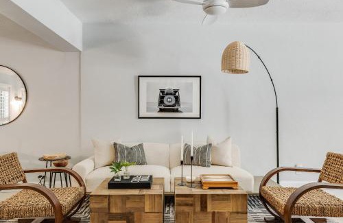 Poinsettia Heights House | Tidal by AvantStay Gorgeous Home Close to Beaches w Pool