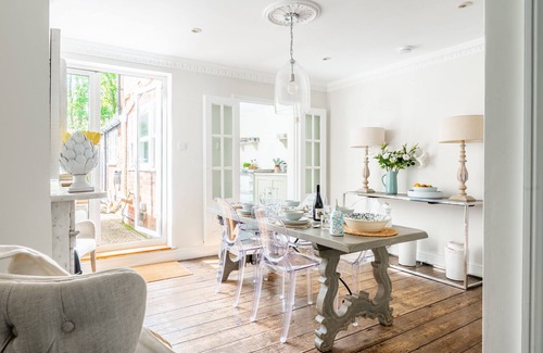 Overstrand Apartment | Tide Cottage (O), Overstrand, Norfolk