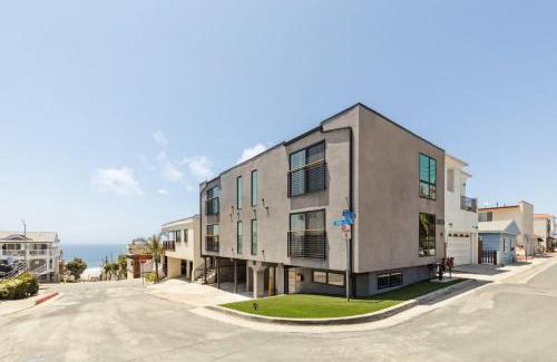 El Porto Apartment | Tide House - Unit A - Modern Seaside 1BD w Parking