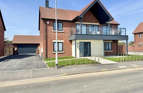 Bridlington House | Tides and Tee Off