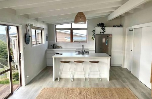 Tairua Cottage | Tideview Cottage - Tairua