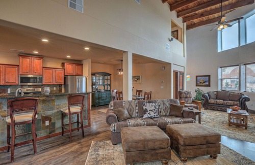 Bernalillo House | Tierra de Milagros~Great Place for The Balloon Fiesta! Serene ~ Private ~ Secure