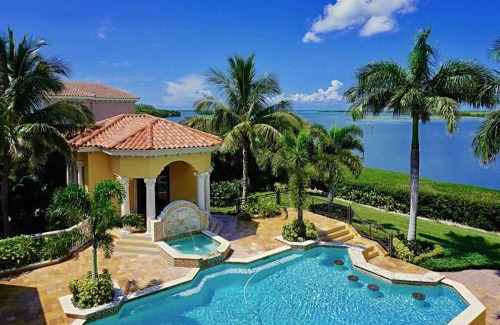 Tierra Verde House | Tierra Verde St Petersburg Waterfront Mansion Estate 5BdRm