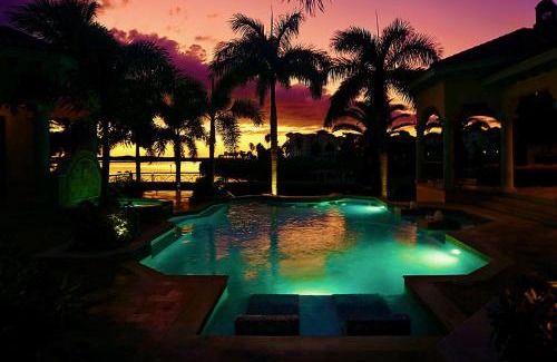 Tierra Verde House | Tierra Verde St Petersburg Waterfront Mansion Estate 5BdRm