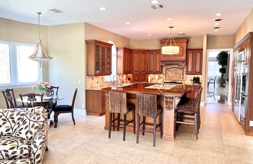 Tierra Verde House | Tierra Verde Sunset Point Waterfront Mansion