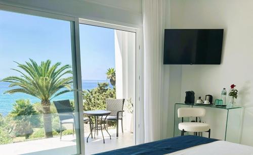 Atlanterra Villa | Tierratlanta Suites