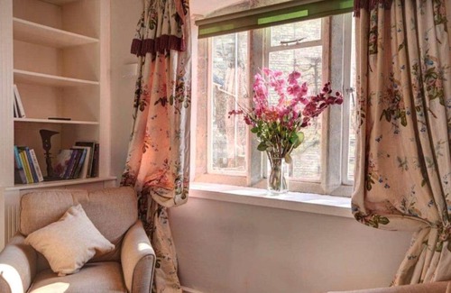 Cheltenham House | Tiesel & Truffles Cottages