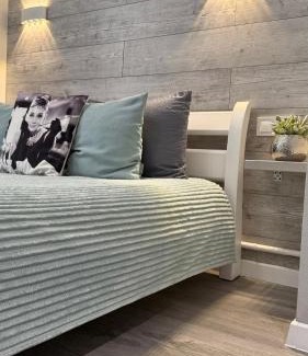 Irpin Apartment | Tiffany Apartment