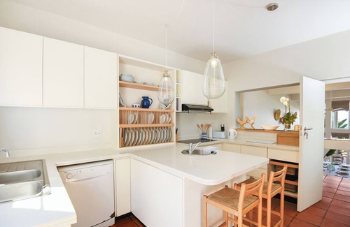 Umhlali Beach House | Tiffany Beach Salt Rock: A beautiful beach house, direct access to the beach.