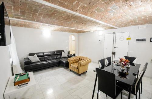 Old Town Apartment | TIFFANY TORTELLINOSUITE Modena