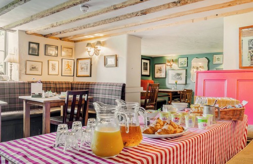 East Dean and Friston Bed & Breakfast | Tiger Inn Cub Rooms