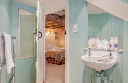 East Dean and Friston Bed & Breakfast | Tiger Inn - Patience
